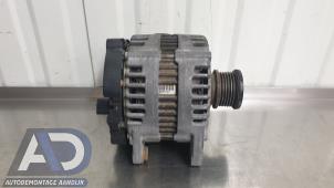 Dynamo van een Audi A6 (C6) 2.0 TDI 16V 2010