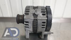 Dynamo van een Audi A6 (C6) 2.0 TDI 16V 2010