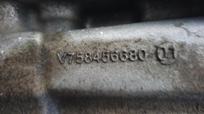 Motor Unterblock van een Peugeot 207 CC (WB) 1.6 16V 2008