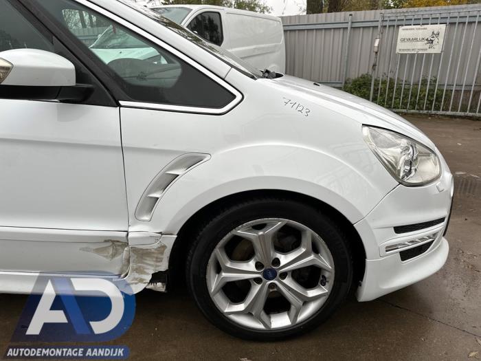 Używane Grill Ford S-Max (GBW) 2.0 Ecoboost 16V Cena € 24,99 Procedura marży oferowane przez Autodemontage Aandijk