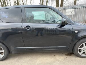 Used Door 2-door, right Suzuki Swift (ZA/ZC/ZD1/2/3/9) 1.3 VVT 16V Price € 119,99 Margin scheme offered by Autodemontage Aandijk