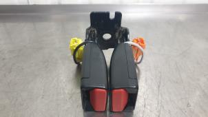 Usagé Insertion ceinture de sécurité arrière gauche Volvo V40 (MV) 1.6 D2 Prix € 19,99 Règlement à la marge proposé par Autodemontage Aandijk