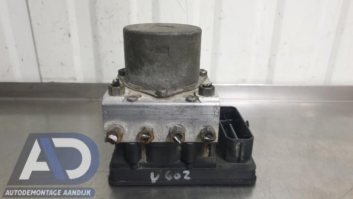 Used ABS pump Volkswagen Up! (121) 1.0 12V 60 Price € 69,99 Margin scheme offered by Autodemontage Aandijk
