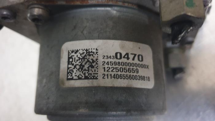 Bomba ABS de un Opel Insignia 2.0 CDTI 16V 140 ecoFLEX 2015