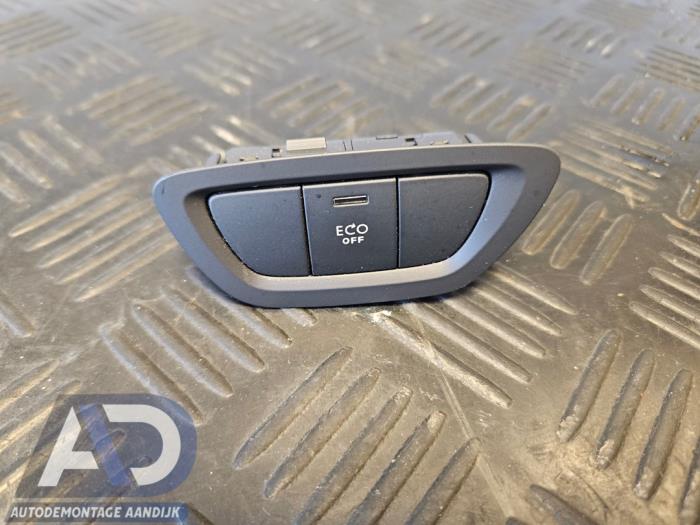 Używane Przelacznik (rózne) Citroen C5 III Tourer (RW) 1.6 HDi 16V 115 Cena € 9,99 Procedura marży oferowane przez Autodemontage Aandijk