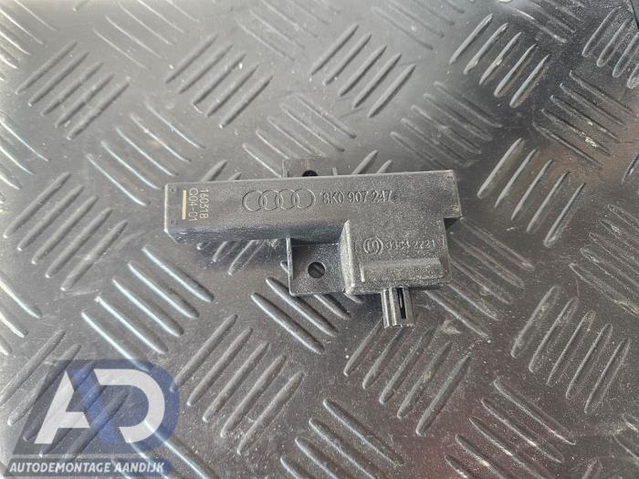 Używane Keyless Entry-Antena Audi Q5 (8RB) 3.0 TDI V6 24V Clean Diesel Quattro Cena € 8,99 Procedura marży oferowane przez Autodemontage Aandijk