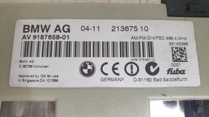 Antenna Amplifier from a BMW 3 serie (E90) 320d 16V 2011