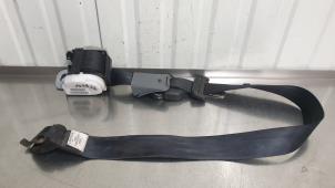 Used Front seatbelt, left Chrysler Voyager/Grand Voyager (RG) 2.4 16V Price € 49,99 Margin scheme offered by Autodemontage Aandijk