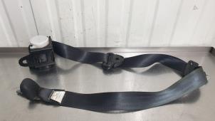 Used Rear seatbelt, right Chrysler Voyager/Grand Voyager (RG) 2.4 16V Price € 34,99 Margin scheme offered by Autodemontage Aandijk