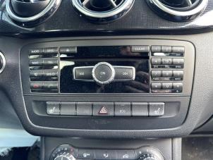 Used Radio CD player Mercedes B (W246,242) 1.6 B-180 BlueEFFICIENCY Turbo 16V Price € 199,99 Margin scheme offered by Autodemontage Aandijk