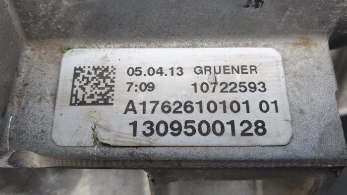 Caja de cambios de un Mercedes-Benz B (W246,242) 1.6 B-180 BlueEFFICIENCY Turbo 16V 2014