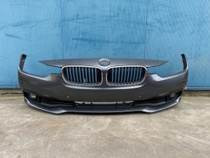 Używane Zderzak przedni BMW 3 serie (F30) 320i 2.0 16V Cena € 349,99 Procedura marży oferowane przez Autodemontage Aandijk
