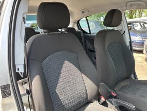 Used Seat, right Opel Corsa E 1.2 16V Price € 99,99 Margin scheme offered by Autodemontage Aandijk
