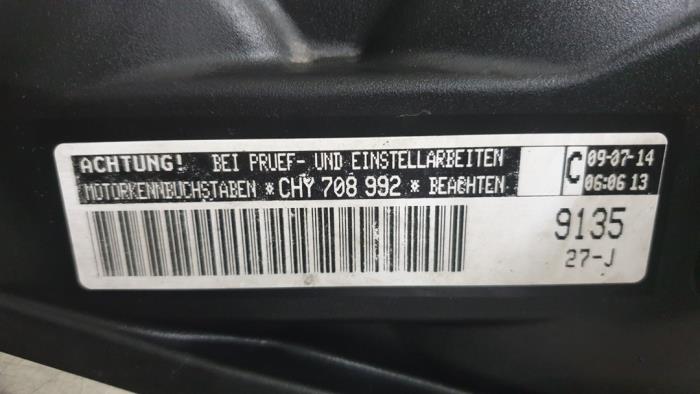 Kettenkasten Deckel van een Volkswagen Up! (121) 1.0 12V 60 2015