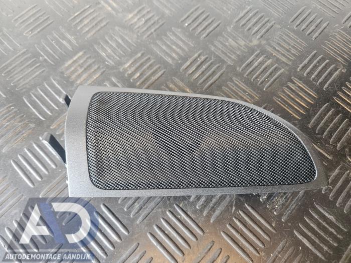 Begagnade Diskanthögtalare Mercedes B (W246/W242) 1.6 B-180 BlueEFFICIENCY Turbo 16V Pris € 14,99 Marginaltabell erbjuds av Autodemontage Aandijk
