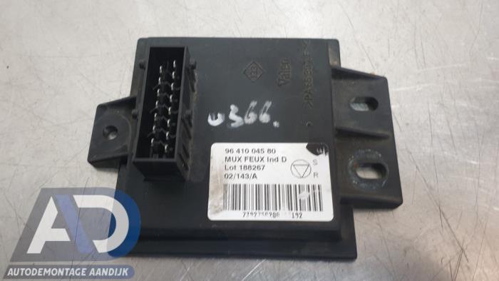 Usagé Ordinateur éclairage Peugeot 607 (9D/U) 2.2 16V Prix € 64,99 Règlement à la marge proposé par Autodemontage Aandijk