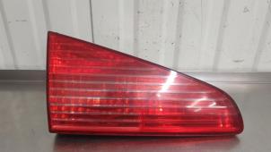 Used Taillight, left Peugeot 607 (9D/U) 2.2 16V Price € 19,99 Margin scheme offered by Autodemontage Aandijk