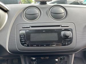Gebrauchte Radio CD Spieler Seat Ibiza ST (6J8) 1.2 TDI Ecomotive Preis auf Anfrage angeboten von Autodemontage Aandijk