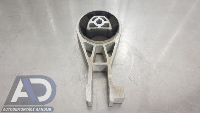 Gebrauchte Getriebe Halterung Opel Corsa E 1.4 16V Preis € 19,99 Margenregelung angeboten von Autodemontage Aandijk