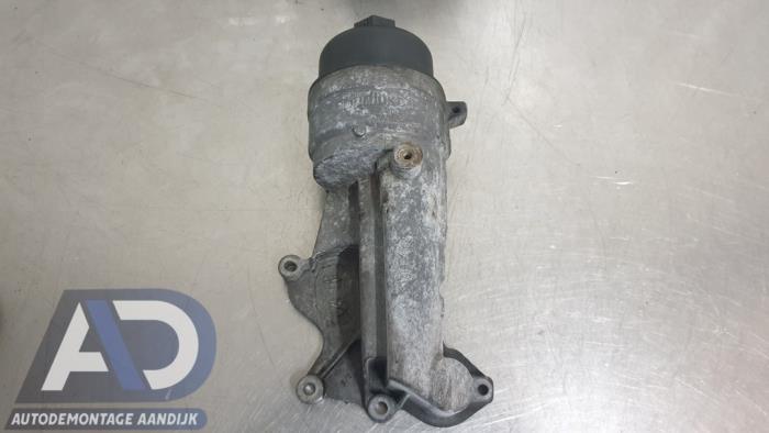 Gebrauchte Ölfiltergehäuse Citroen C4 Berline (LC) 1.6 16V VTi 120 Preis € 24,99 Margenregelung angeboten von Autodemontage Aandijk