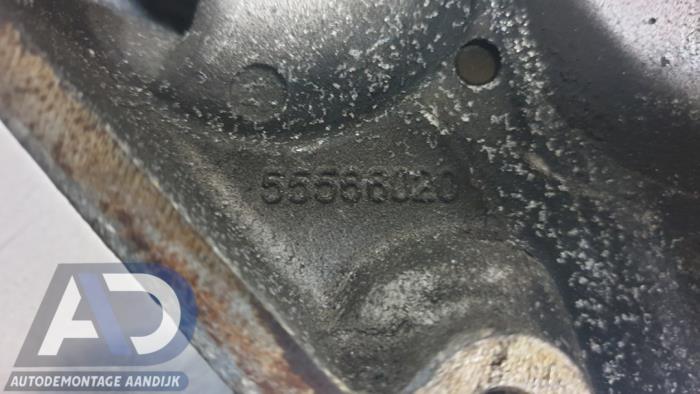 Engine mount from a Opel Insignia 2.0 CDTI 16V 140 ecoFLEX 2015