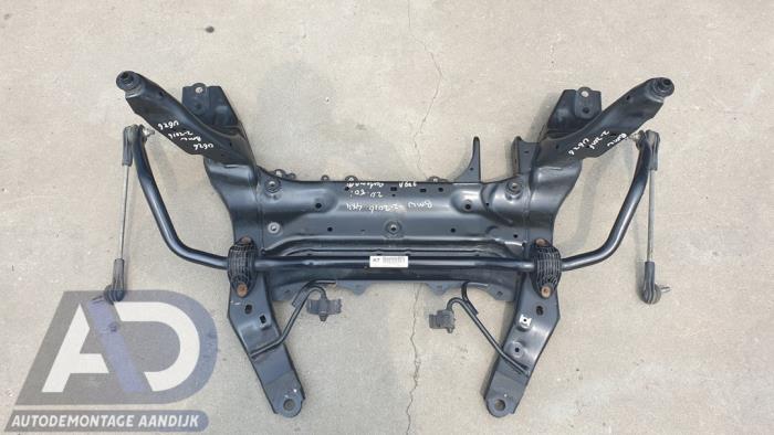 Used Subframe BMW 2 serie Active Tourer (F45) 220dA xDrive 2.0 TwinPower Turbo 16V Price € 199,99 Margin scheme offered by Autodemontage Aandijk