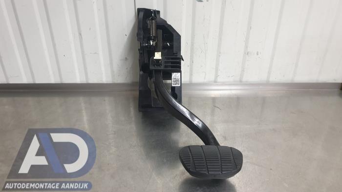 Używane Pedal hamulca BMW 2 serie Active Tourer (F45) 220dA xDrive 2.0 TwinPower Turbo 16V Cena € 74,99 Procedura marży oferowane przez Autodemontage Aandijk