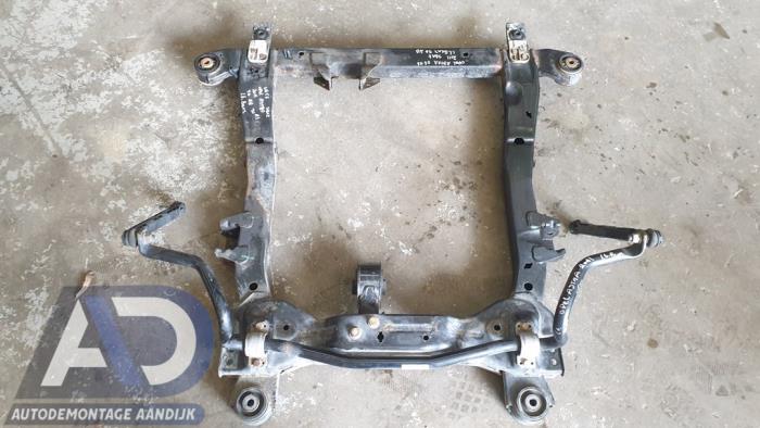 Begagnade Underram Opel Astra J (PC6/PD6/PE6/PF6) 1.6 16V Ecotec Pris € 124,99 Marginaltabell erbjuds av Autodemontage Aandijk