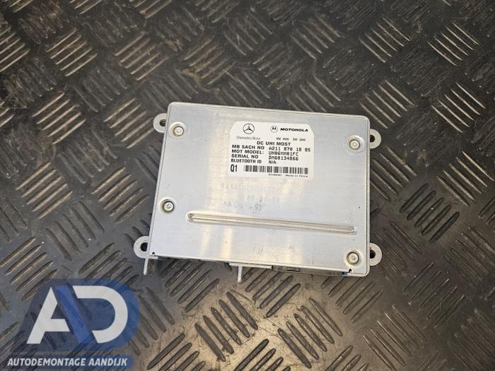 Używane Modul Bluetooth Mercedes E Combi (S211) 3.0 E-280 CDI V6 24V Cena € 49,99 Procedura marży oferowane przez Autodemontage Aandijk