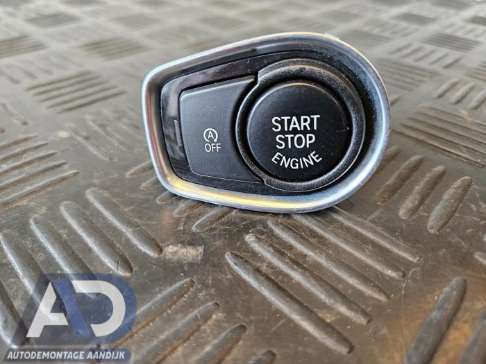 Usagé Commande start/stop BMW 2 serie Active Tourer (F45) 220dA xDrive 2.0 TwinPower Turbo 16V Prix € 24,99 Règlement à la marge proposé par Autodemontage Aandijk