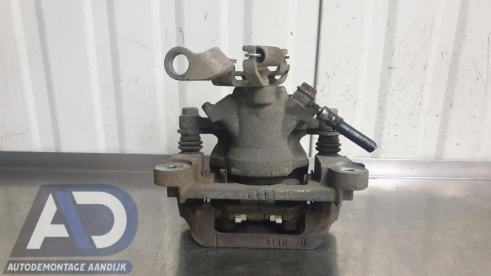 Gebrauchte Bremszange links hinten Mitsubishi Outlander (GF/GG) 2.0 16V 4x2 Preis € 79,99 Margenregelung angeboten von Autodemontage Aandijk