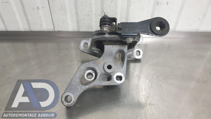 Used Engine mount Opel Vivaro 1.6 CDTI 90 Price € 42,34 Inclusive VAT offered by Autodemontage Aandijk