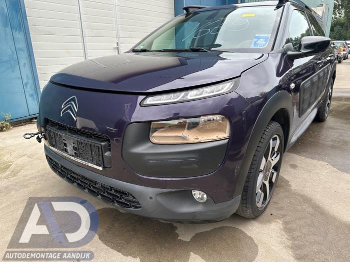Używane Przód kompletny Citroen C4 Cactus (0B/0P) 1.2 PureTech 82 12V Cena € 2.249,99 Procedura marży oferowane przez Autodemontage Aandijk