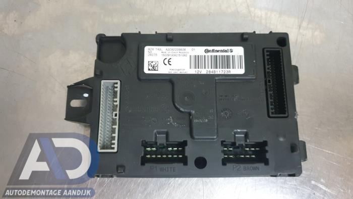 Used Body control computer Renault Clio IV (5R) 0.9 Energy TCE 90 12V Price € 49,99 Margin scheme offered by Autodemontage Aandijk