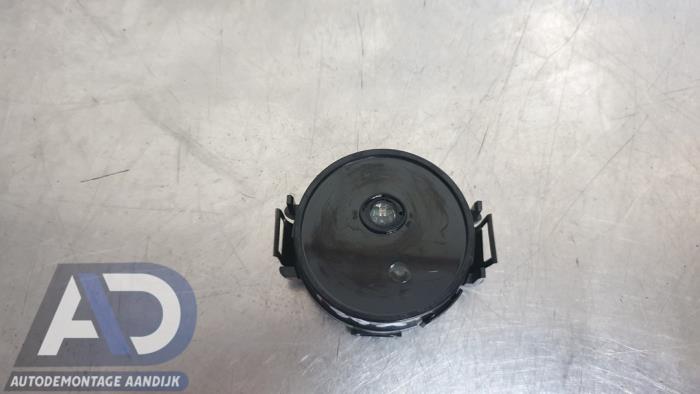 Begagnade Regnsensor Renault Clio IV (5R) 0.9 Energy TCE 90 12V Pris € 14,99 Marginaltabell erbjuds av Autodemontage Aandijk
