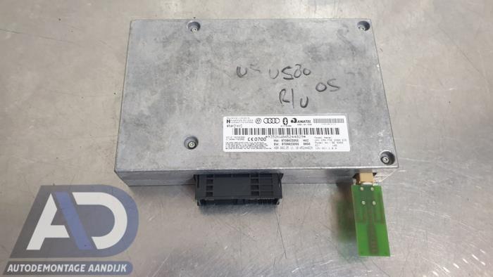Begagnade Bluetooth-modul Audi A4 Avant (B8) 2.0 TDI 16V Pris € 99,99 Marginaltabell erbjuds av Autodemontage Aandijk