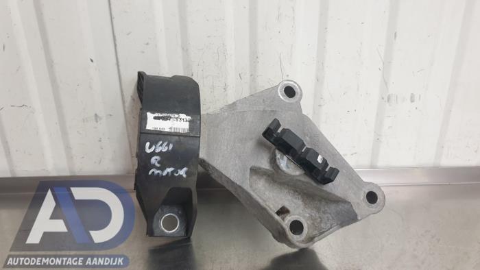 Used Engine mount Renault Clio IV (5R) 0.9 Energy TCE 90 12V Price € 24,99 Margin scheme offered by Autodemontage Aandijk