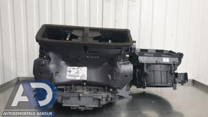 Begagnade Värmarhus BMW 1 serie (E88) 120i 16V Pris € 124,99 Marginaltabell erbjuds av Autodemontage Aandijk