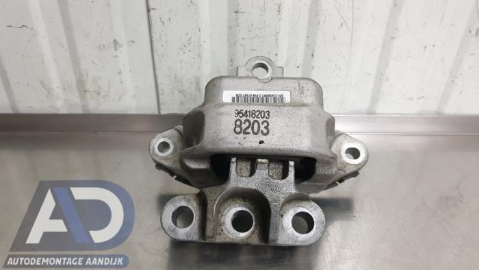 Used Engine mount Opel Mokka/Mokka X 1.4 Turbo 16V 4x2 Price € 39,99 Margin scheme offered by Autodemontage Aandijk