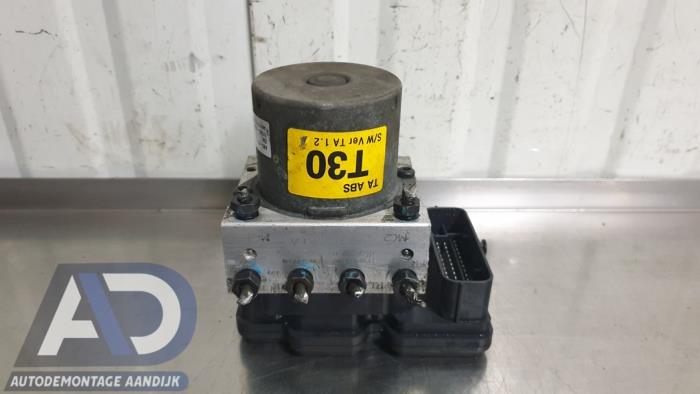 Begagnade ABS-pump Kia Picanto (TA) 1.0 12V Pris € 49,99 Marginaltabell erbjuds av Autodemontage Aandijk