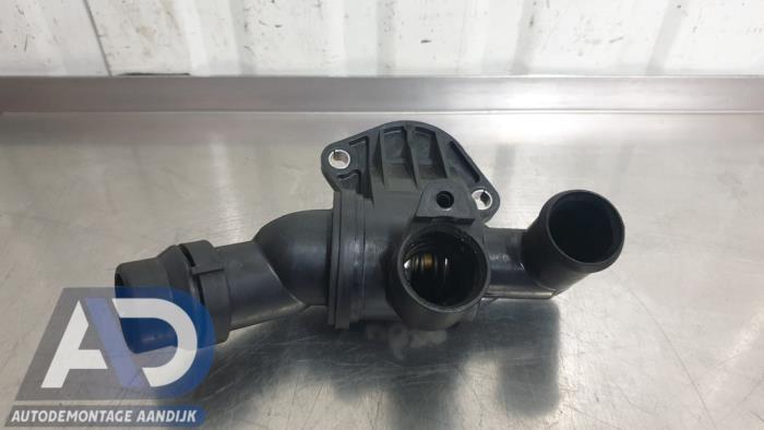 Gebrauchte Thermostatgehäuse Audi TT (8J3) 2.0 TFSI 16V Preis € 19,99 Margenregelung angeboten von Autodemontage Aandijk
