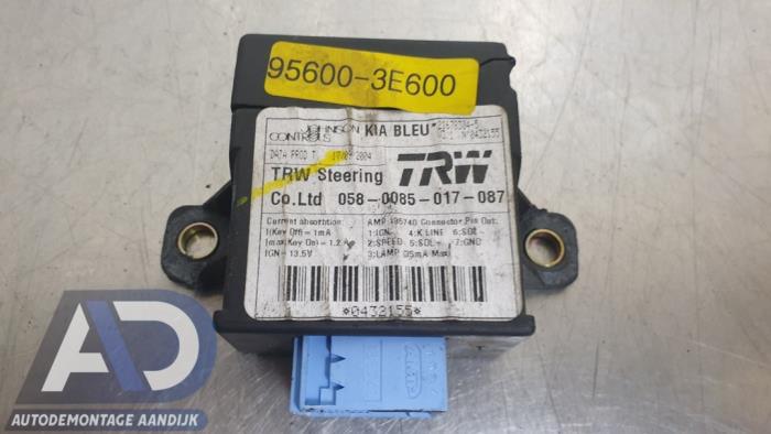 Usagé Ordinateur direction assistée Kia Sorento I (JC) 2.5 CRDi 16V Prix € 24,99 Règlement à la marge proposé par Autodemontage Aandijk