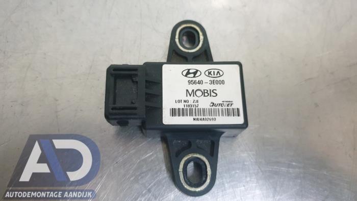 Gebrauchte Esp Duo Sensor Kia Sorento I (JC) 2.5 CRDi 16V Preis € 29,99 Margenregelung angeboten von Autodemontage Aandijk