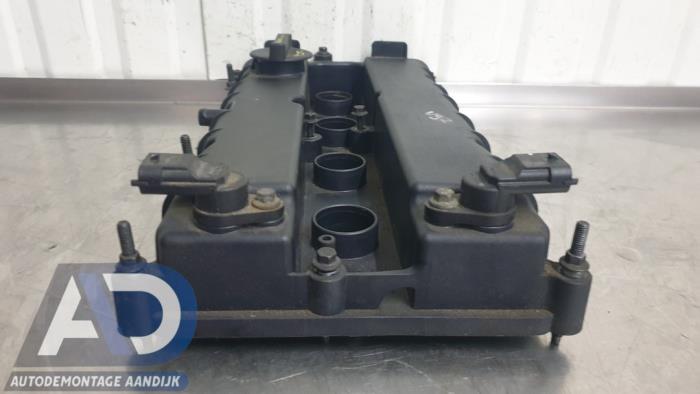 Ventildeckel van een Ford Focus 3 Wagon 1.6 Ti-VCT 16V 105 2012