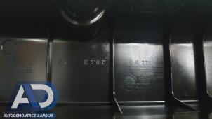 Ventildeckel van een Ford Focus 3 Wagon 1.6 Ti-VCT 16V 105 2012