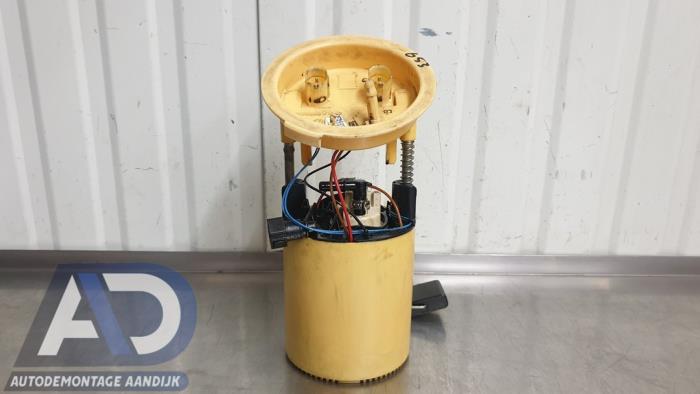 Usagé Pompe à carburant BMW 3 serie Touring (E91) 330Xd 24V Prix € 34,99 Règlement à la marge proposé par Autodemontage Aandijk