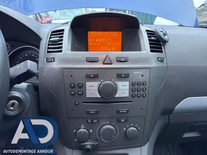 Used Interior display Opel Zafira (M75) 1.8 16V Ecotec Price € 29,99 Margin scheme offered by Autodemontage Aandijk