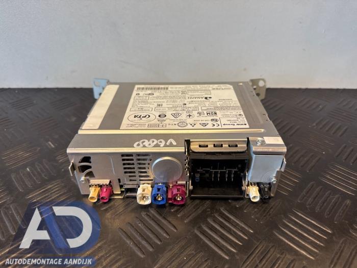 Używane Modul radiowy Mini Mini (F56) 1.5 12V Cooper Cena € 399,99 Procedura marży oferowane przez Autodemontage Aandijk