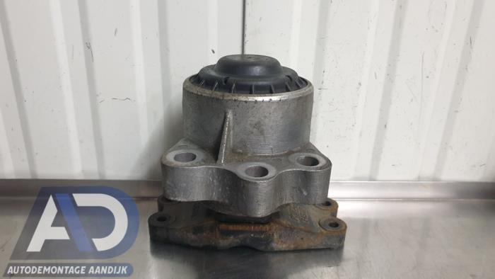 Usagé Support moteur Ford Transit Custom 2.2 TDCi 16V Prix € 39,99 Règlement à la marge proposé par Autodemontage Aandijk