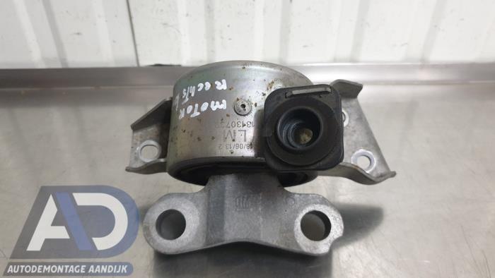 Used Engine mount Opel Adam 1.2 16V Price € 14,99 Margin scheme offered by Autodemontage Aandijk